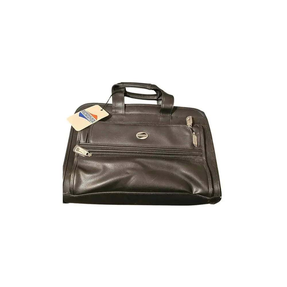 NWT black American‎ Tourist Leatherlike portfolio bag